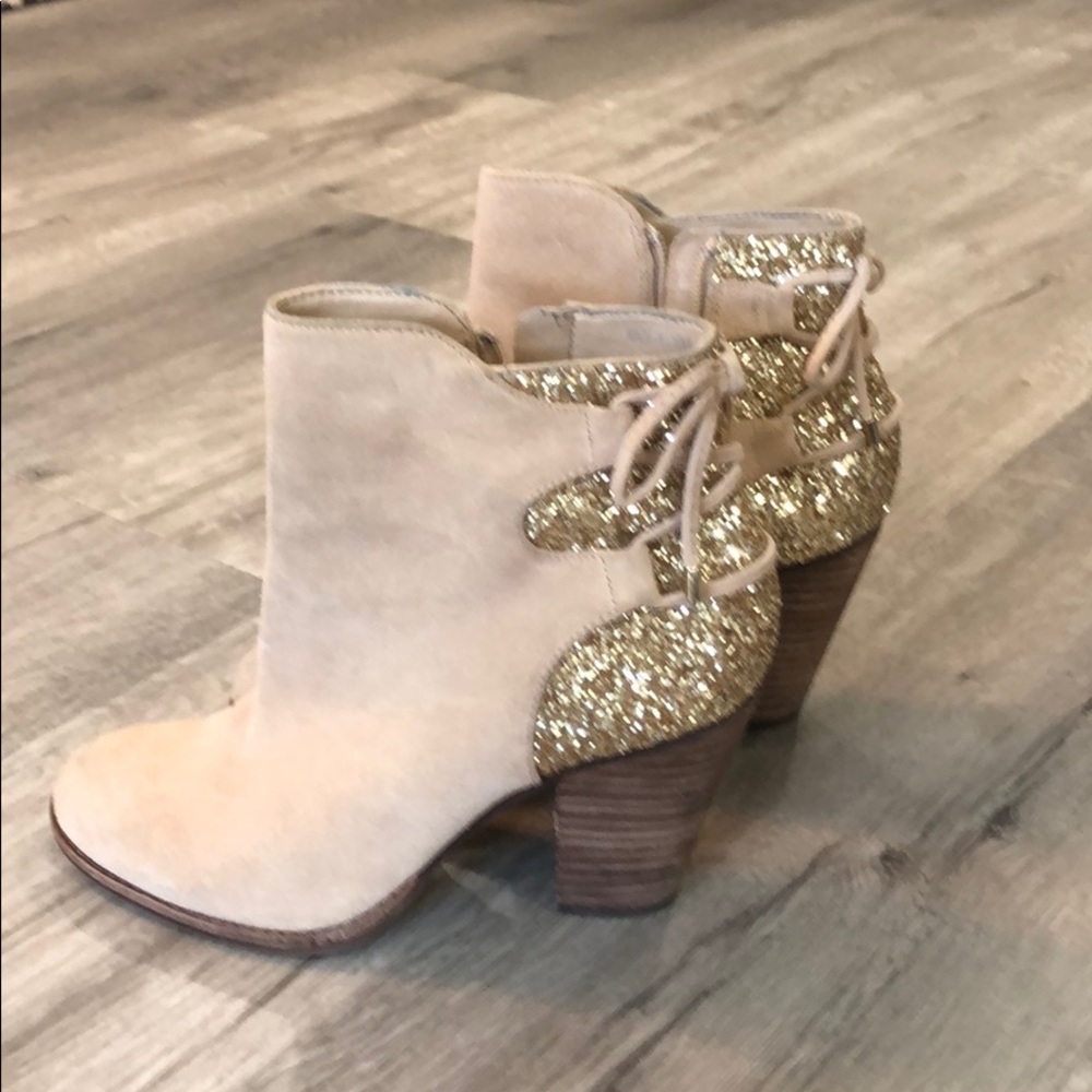 Gianni Bini Ankle Boot